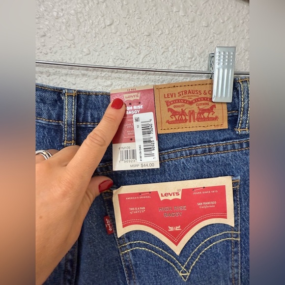 Levi's HIGH RISE BAGGY BIG GIRLS Size 12 NWT - Picture 6 of 12
